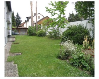 Renovierte 3-Zimmer-DG-Wohnung in Erlangen/Eltersdorf