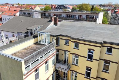 Penthouse-Feeling in bester Lage: 170 m² Dachgeschosswohnung mit 36 m² Dachterrasse