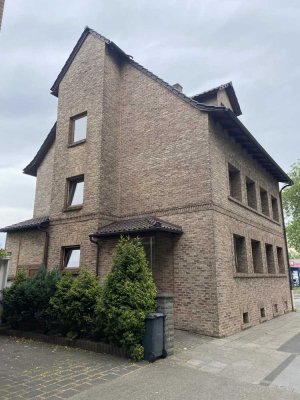 Gelsenkirchen-Hessler: Erstbezug nach Komplettrenovierung...mit ausgebautem Spitzboden (Nutzfläche)