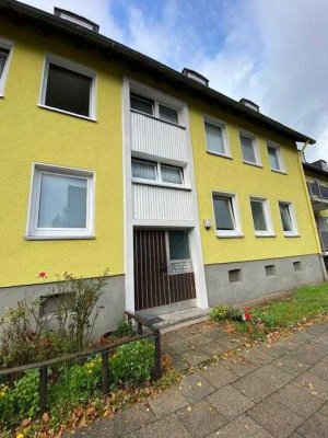 Gut geschnittene, renovierte 3,5-Zimmer-Wohnung im Beisenviertel