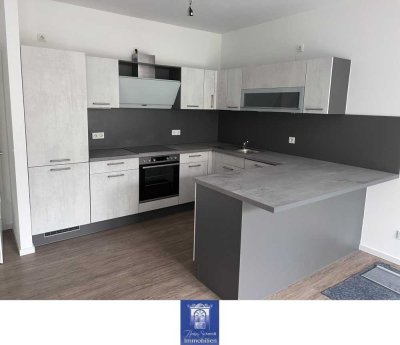 Traumhafte Wohnung mit exklusiver Ausstattung, EBK, zwei Bäder und Terrasse!