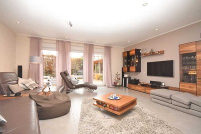 Ländlicher Charme trifft modernen Wohnkomfort - Einfamilienhaus auf großem Grundstück!