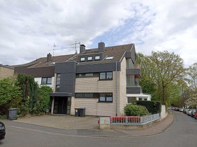 2-Zimmer-Wohnung mit gehobener Innenausstattung mit Einbauküche in Köln Westhoven