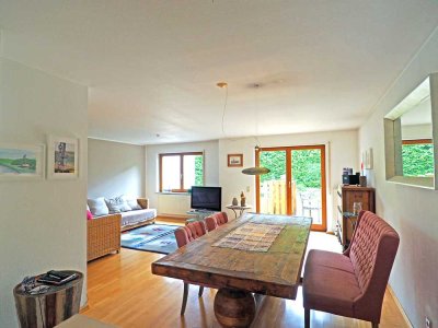 Schick und modern - Doppelhaushälfte in Idyllischer Wohnlage in Bad Boll