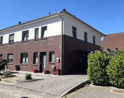 **Modern & zentral: Doppelhaushälfte nahe der Innenstadt**