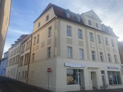 Großzügige 2,5-Raum-Wohnung mit Einbauküche