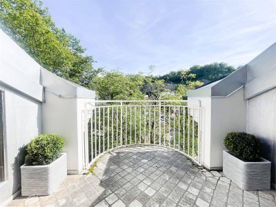 Wohntraum! Großzügige 4 Zimmer Dachterrassenwohnung in einer Ceconi Villa, Riedenburg Salzburg Stadt