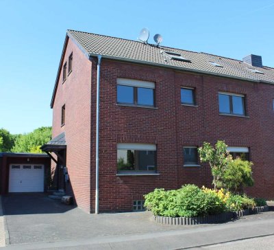 Doppelhaushälfte mit großer Einliegerwohnung und Idyllischem Garten in Frechen
