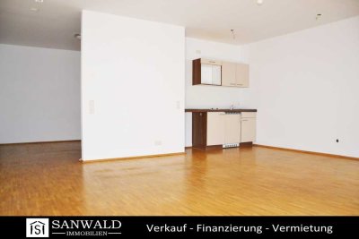 Modernes Studenten-Apartment mit Einbauküche und Terrasse