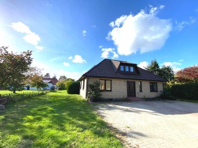 25min bis Rostock XL Familienhaus  & Stallgebäude