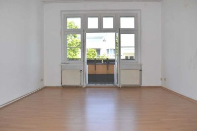 Bezugsfr. im schönen Altbau i. VH!
Zw. S-Bhf. Schönholz + U-Bhf. Residenzstr. + 125er-2 Min.!
