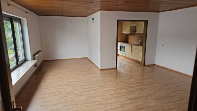 Stilvolle 4-Raum-Terrassenwohnung mit Einbauküche in Erftstadt