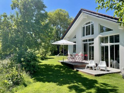 Landhausvilla in modernem Design - wenige Schritte zum See in naturnaher Lage - Dießen am Ammersee
