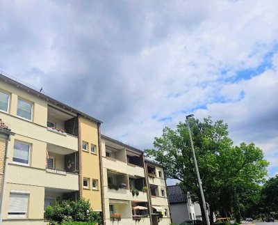 Großzügige 3-Zimmer-Wohnung mit Garage und Balkon in zentraler Lage von Bremen - Vegesack