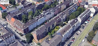 ÜBER DEN DÄCHERN VON NIPPES! HELLE 2 ZIMMER-WOHNUNG!  MODERNISIERT! BESTE LAGE!