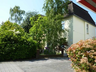 2,5-Zimmer-Wohnung in gepflegtem Altbau in Duisburg