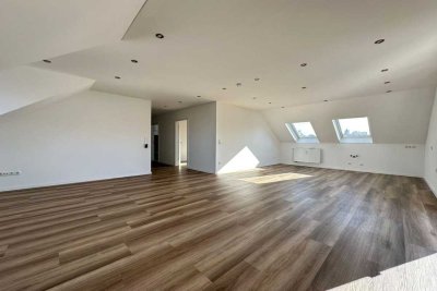 Über 4% Rendite - Moderne 3,5 Zi. Neubauwohnung mit Balkon, Dachboden, Keller & PKW Stellplatz