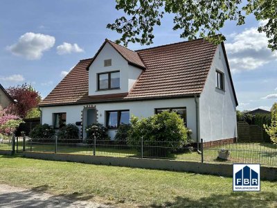 Großzügiges Familiendomizil am Ortsrand der Landeshauptstadt