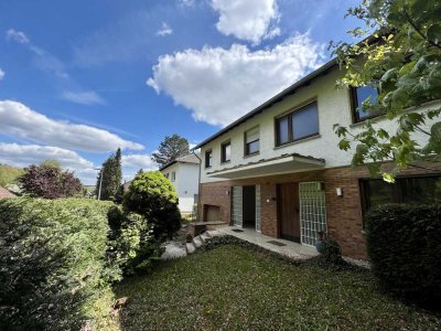 Ruheoase in exquisiter Lage - Familienhaus mit Einliegerwohnung