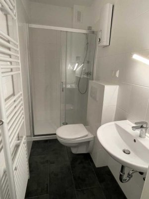 Sanierte 1- Zimmerwohnung mit modernem Badezimmer und Balkon