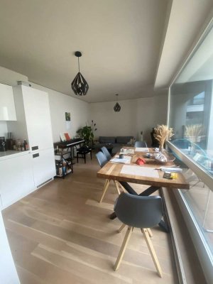 Nachmieter gesucht: Moderne 2-Zimmer-Neubauwohnung mit Balkon in Prenzlauer Berg, unmöbliert