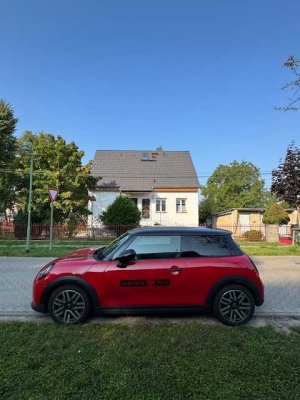 Viel Platz: freistehendes Haus in Petershagen ab sofort!
