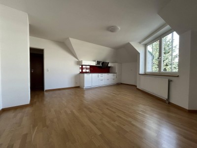 1 Zimmer-Wohnung | DG | nähe U1 Kagranerplatz | Miete inkl. Heizkosten
