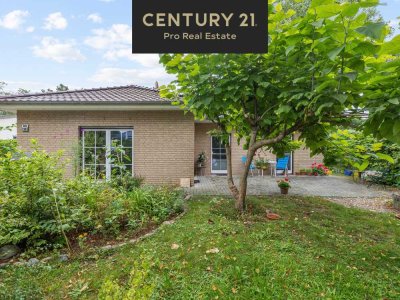 Ihr Traum auf einer Ebene: Charmanter Bungalow mit Garten-Idylle in Bestlage