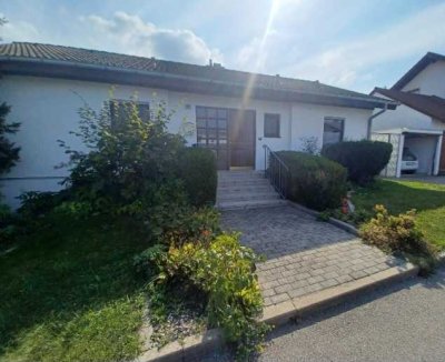Preiswerter 6-Raum-Bungalow in Bodenkirchen