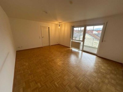 Moderne 3-Zimmer-Wohnung mit Balkon sehr zentraler Lage von Bad Kissingen