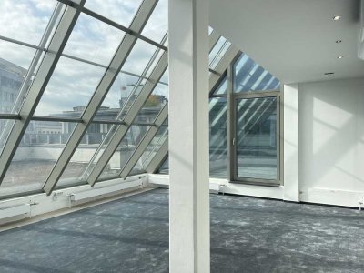 EXKLUSIVE PENTHOUSE-WHG. MIT RIESIGER DACHTERRASSE IN BESTER INNENSTADTLAGE!