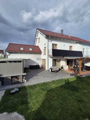 „Provisionsfrei“ Familienfreundliche DHH mit ausgebauter Doppelgarage Bj.2004, 6 ZKB, ca.194 qm