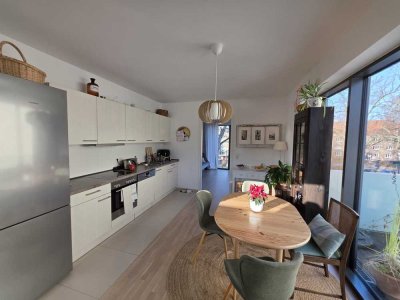 Exklusive 100m² Maisonette-Wohnung mit Panorama-Dachterrasse in Wakenitz-Nähe (St. Gertrud)