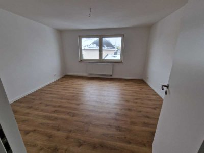 Neu renovierte 3-Zimmer Wohnungen mit Einbauküche
