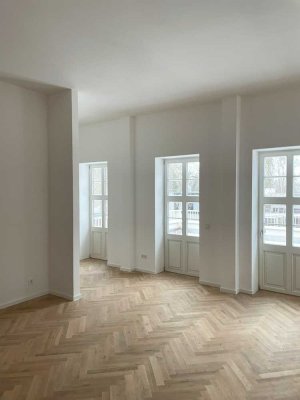 Erstbezug - großzügige 6-Raum-Wohnung mit zwei Terrassen