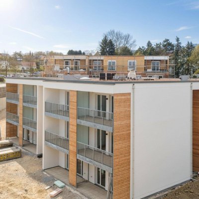 ERSTBEZUG: ostseitige Gartenwohnung mit großer Terrasse