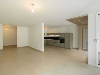 Hochwertig sanierte Wohnung mit 2 Terrassen