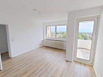 Moderne 2-Zimmer-Wohnung mit EBK, sonnigem BALKON und tollem Ausblick