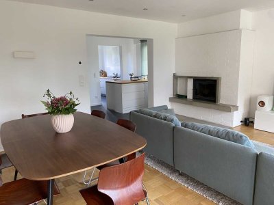 Familienfreundliches Reiheneckhaus mit 4,5 Zimmern 136 qm, Garage und Garten in Bergen-Enkheim