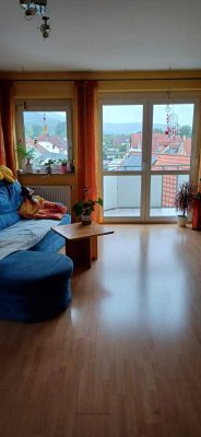 Helle 2-Zimmer-Dachgeschosswohnung mit Einbauküche in Kleinheubach