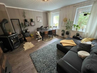 Ruhig gelegene 4-Raum-Wohnung mit Kamin