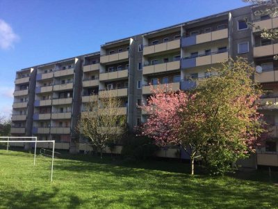 Familienfreundliche 4-Zimmer-Wohnung mit Balkon!