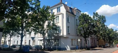 MFH mit 11 Einheiten in Leverkusen Opladen mit möglicher Ausbaureserve - 3,35% AFA Top Zustand! (...