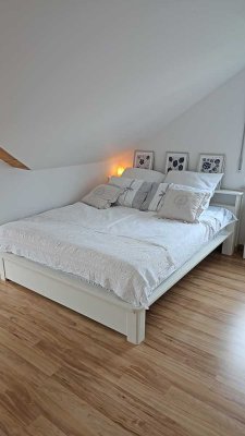 85 qm Dachgeschoss Wohnung mit Parkplatz