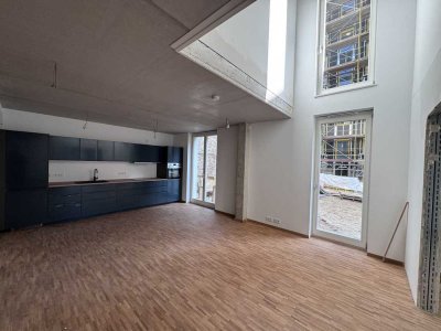 Großzügige 5-Zimmer Maisonette-Wohnung mit kleinem Garten in Berlin-Neukölln