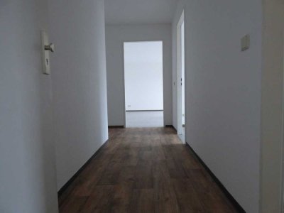 Helle 3-Raumwohnung mit 2 Balkonen