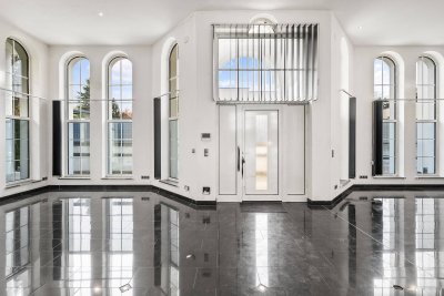 Moderne Villa mit traumhaftem Ausblick am wunderschönen Gießhübl