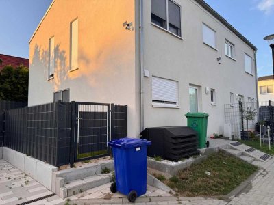 Moderne provisionsfreie Doppelhaushälfte in Diedersdorf – Ruhige Lage nahe Berlin – Baujahr 2022