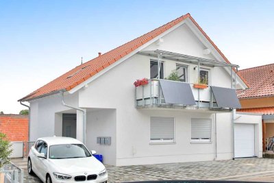 Investieren oder Wohlfühlen: Charmante 2-Zimmer-Wohnung mit Garten und Stellplatz