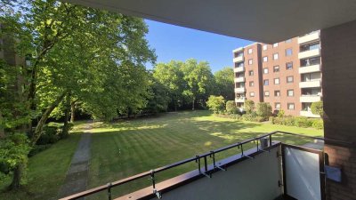 Schöne und gepflegte 3-Raum-Wohnung mit Balkon in Duisburg